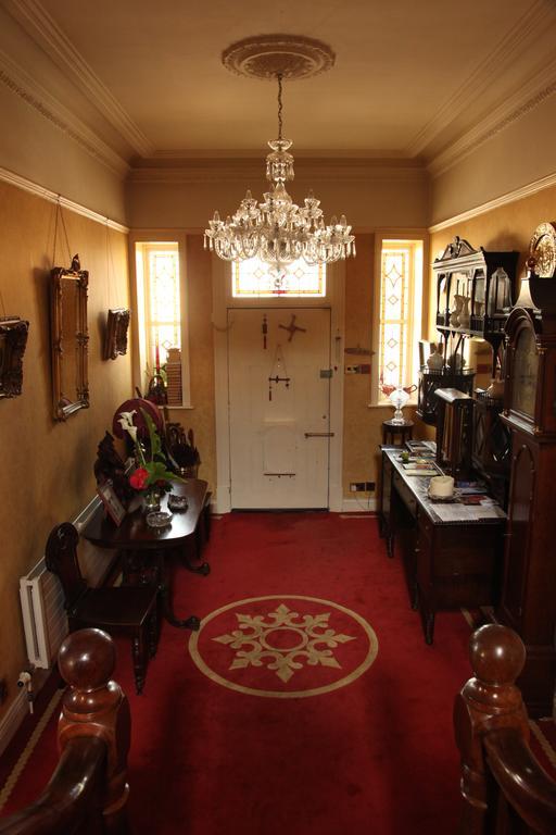 Roscaoin House Hotel Westport Bagian luar foto