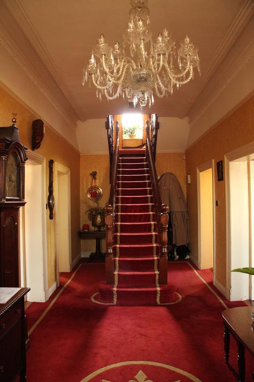 Roscaoin House Hotel Westport Bagian luar foto